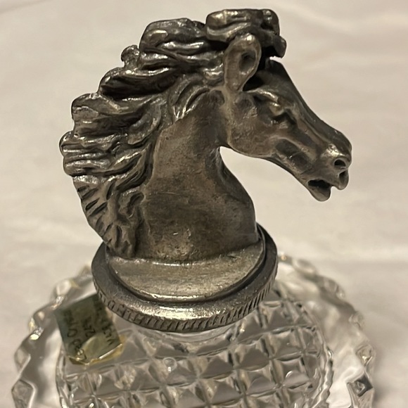 Vintage crystal and pewter horses head paperweight - Picture 3 of 8
